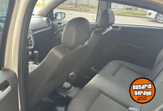 Autos - Volkswagen Gol trend 2009 Nafta 147000Km - En Venta