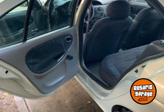 Autos - Renault Megane 16v 2005 Nafta 188000Km - En Venta