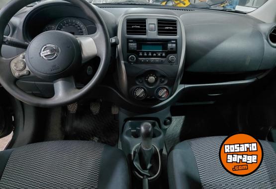 Autos - Nissan March sense puré drive 2016 Nafta 98000Km - En Venta