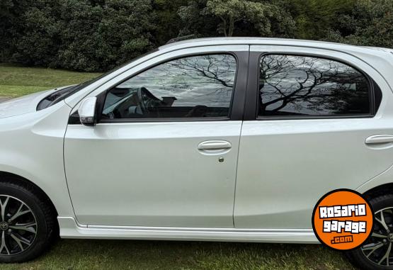 Autos - Toyota Etios 2022 Nafta 55000Km - En Venta