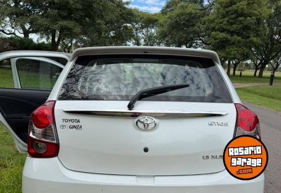 Autos - Toyota Etios 2022 Nafta 55000Km - En Venta