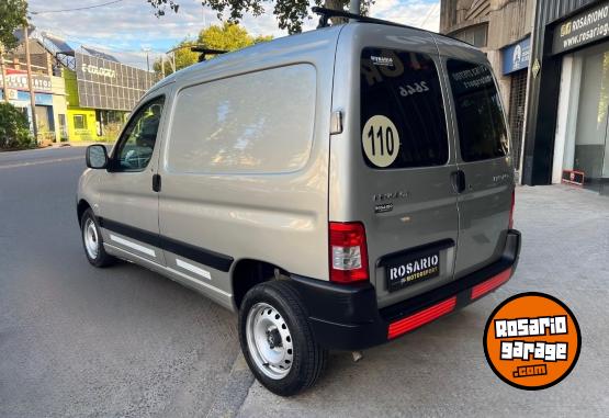 Utilitarios - Peugeot Partner 2013 GNC 140000Km - En Venta