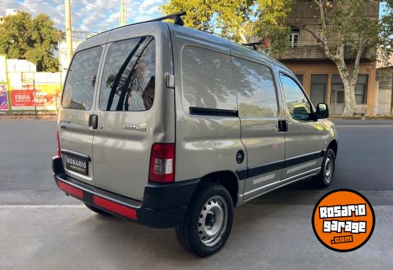 Utilitarios - Peugeot Partner 2013 GNC 140000Km - En Venta