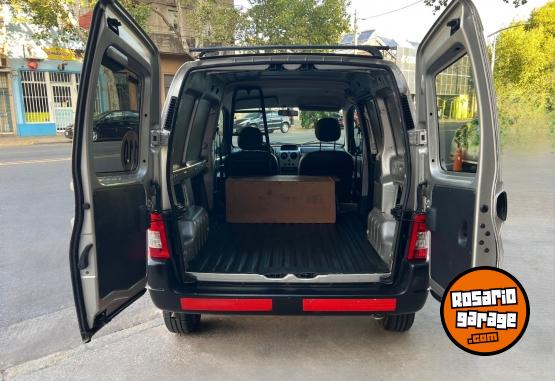Utilitarios - Peugeot Partner 2013 GNC 140000Km - En Venta