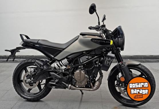 Motos - Husqvarna Svartpilen 250 2024 Nafta 844Km - En Venta