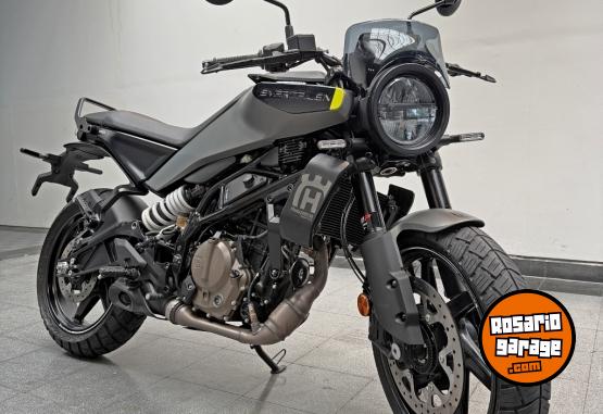 Motos - Husqvarna Svartpilen 250 2024 Nafta 844Km - En Venta