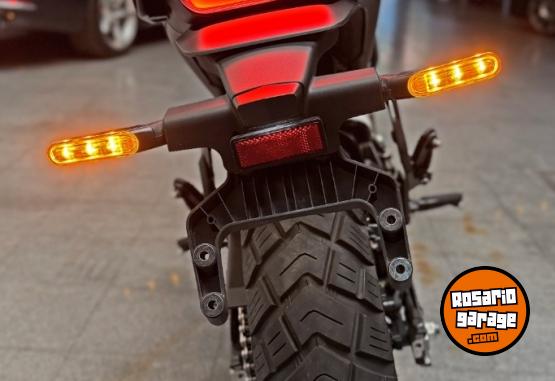 Motos - Husqvarna Svartpilen 250 2024 Nafta 844Km - En Venta