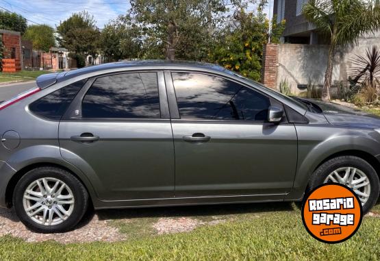 Autos - Ford Focus Ghia 2010 Nafta 237000Km - En Venta