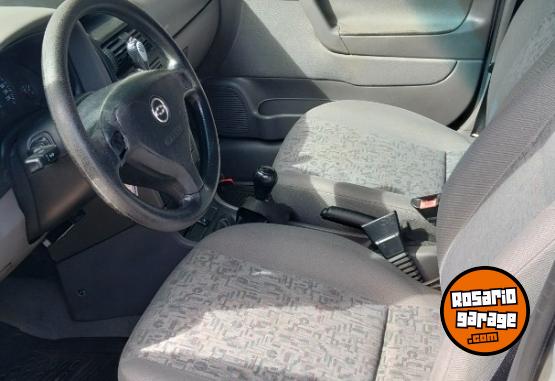 Autos - Chevrolet Astra 2004 GNC 220000Km - En Venta