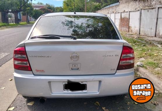 Autos - Chevrolet Astra 2004 GNC 220000Km - En Venta
