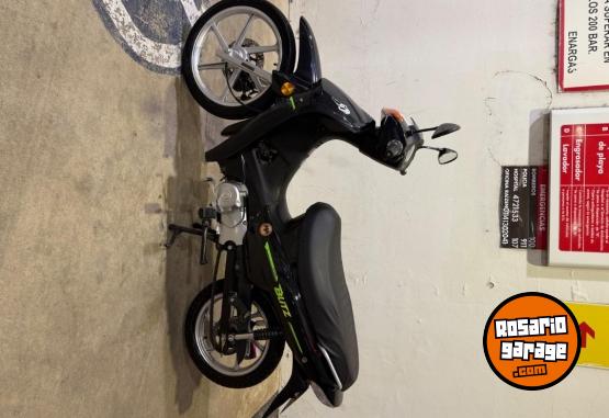 Motos - Motomel Blitz 2023 Nafta 6000Km - En Venta