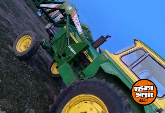 Camiones y Gr�as - Tractor John Deere 3530 - En Venta