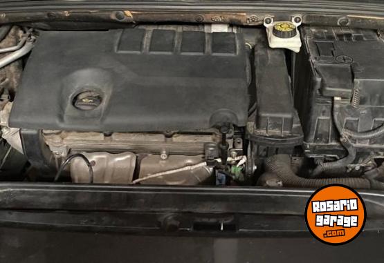 Autos - Peugeot 308 active 2015 Nafta 103381Km - En Venta