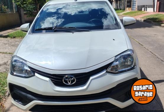 Autos - Toyota Etios 1.5 X 2020 Nafta 65000Km - En Venta