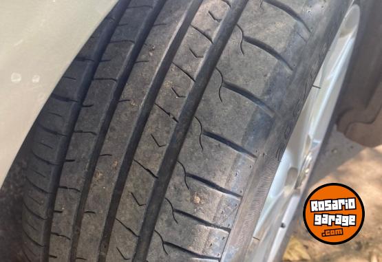 Autos - Toyota Xei 2011 Nafta 230000Km - En Venta