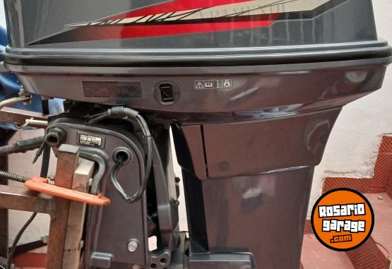 Embarcaciones - Yamaha 90hp 2 tiempos 2011 con solo 40horas - En Venta