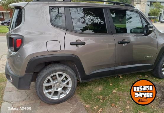 Autos - Fiat Renegade 2021 Nafta 67000Km - En Venta