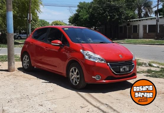 Autos - Peugeot 208 Allure Touchscreen 2013 Nafta 95000Km - En Venta