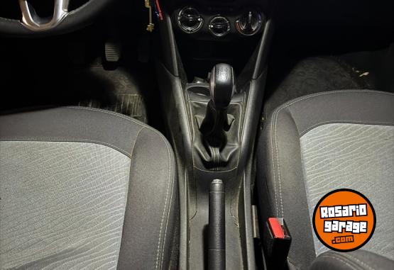 Autos - Peugeot 208 Allure Touchscreen 2013 Nafta 95000Km - En Venta