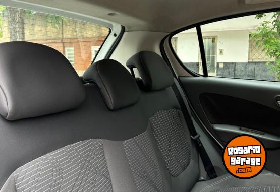 Autos - Fiat Palio Novo Attractive 2015 Nafta 165000Km - En Venta