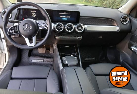 Autos - Mercedes Benz GLB 250 PROGRESSIVE 2022 Nafta 15000Km - En Venta