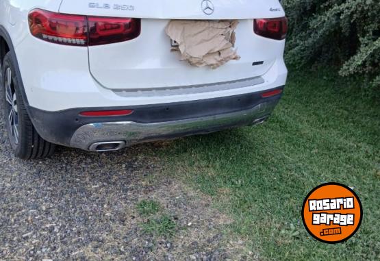 Autos - Mercedes Benz GLB 250 PROGRESSIVE 2022 Nafta 15000Km - En Venta