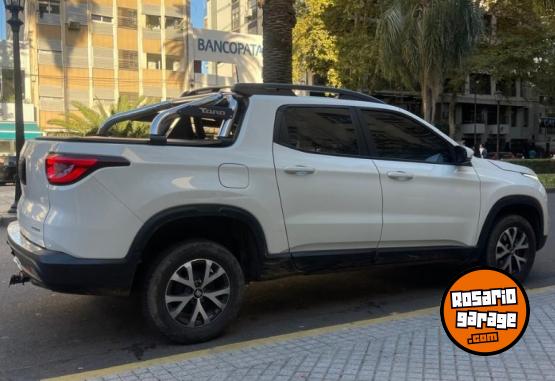 Camionetas - Fiat TORO FREEDOM 1.8 2024 Nafta 109000Km - En Venta