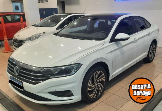 Autos - Volkswagen VENTO HIGHLINE AT 2021 Nafta 62000Km - En Venta