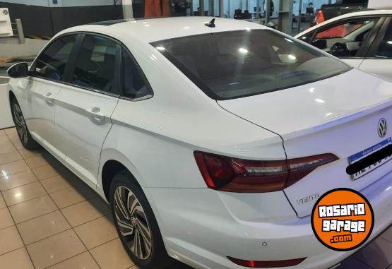 Autos - Volkswagen VENTO HIGHLINE AT 2021 Nafta 62000Km - En Venta