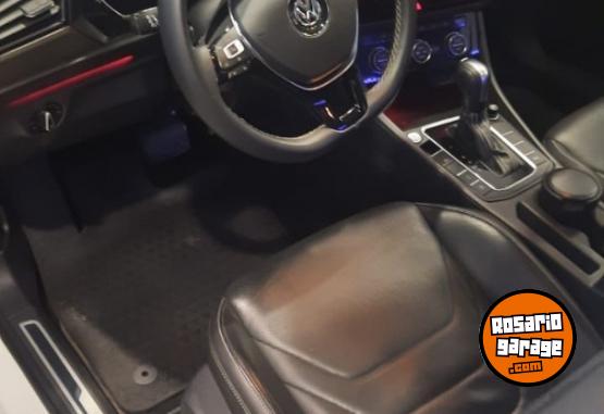 Autos - Volkswagen VENTO HIGHLINE AT 2021 Nafta 62000Km - En Venta