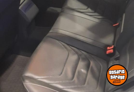 Autos - Volkswagen VENTO HIGHLINE AT 2021 Nafta 62000Km - En Venta