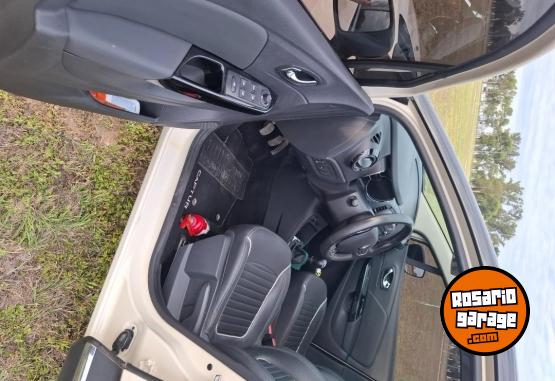 Autos - Renault Captur 2018 Nafta 53000Km - En Venta