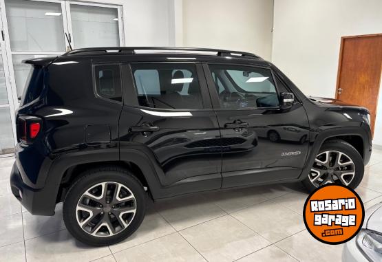 Camionetas - Jeep RENEGADE LONGITUDE 1.8 AT 2019 Nafta 102000Km - En Venta