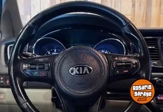 Autos - Kia Carnival 2.2 Ex Crdi Prem 2017 Diesel 124000Km - En Venta