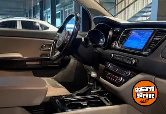 Autos - Kia Carnival 2.2 Ex Crdi Prem 2017 Diesel 124000Km - En Venta