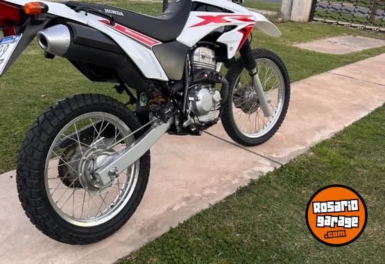Motos - Honda Tornado 250 2018 Nafta 10200Km - En Venta