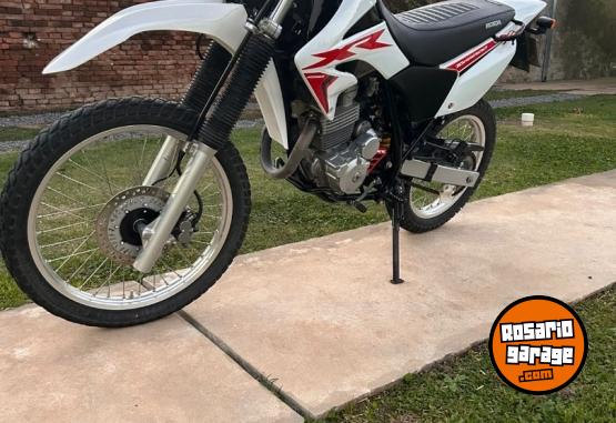 Motos - Honda Tornado 250 2018 Nafta 10200Km - En Venta