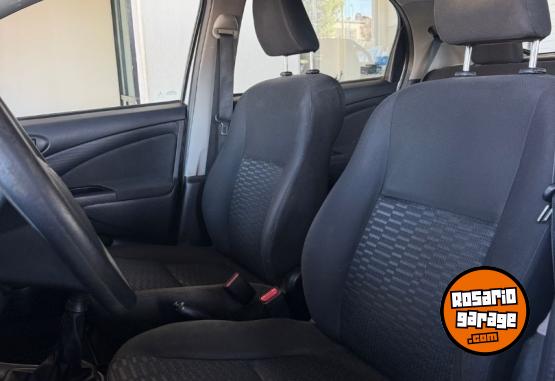 Autos - Toyota Etios XS 2014 Nafta 78000Km - En Venta