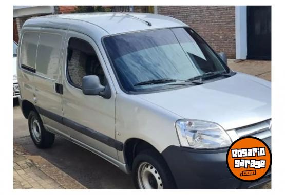 Utilitarios - Citroen BERLINGO FURGON 1.6 HDI 2012 Diesel 135000Km - En Venta