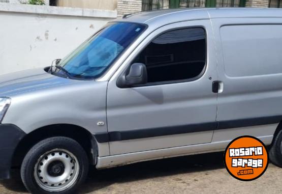 Utilitarios - Citroen BERLINGO FURGON 1.6 HDI 2012 Diesel 135000Km - En Venta