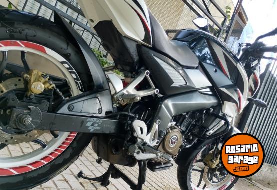 Motos - Bajaj NS 200 naked sport 2017 Nafta 37000Km - En Venta