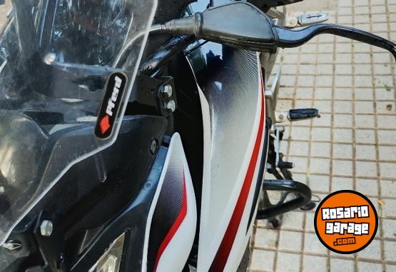 Motos - Bajaj NS 200 naked sport 2017 Nafta 37000Km - En Venta