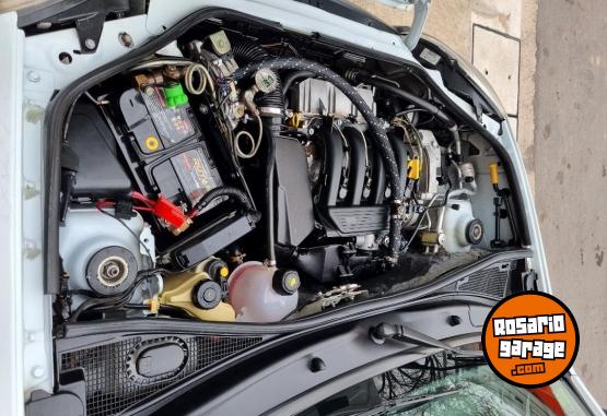 Utilitarios - Renault Kangoo Confort 1.6 furgon 2014 GNC 137000Km - En Venta