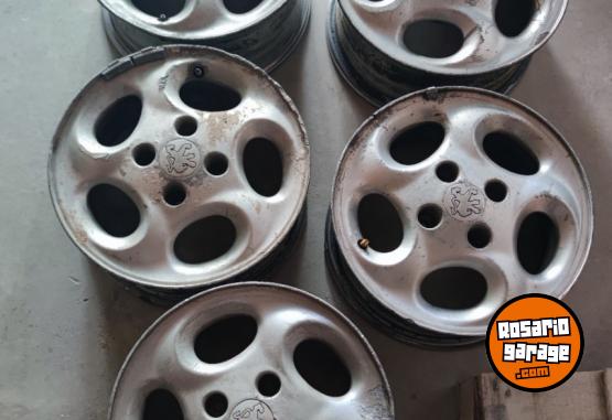 Accesorios para Autos - LIQUIDO 5 Llantas 14 Peugeot 206 207 Partner Berlingo Etc. $199.000 las 5. No bajo precio - En Venta