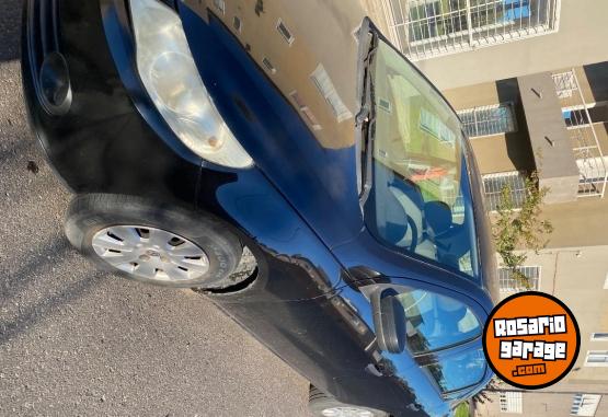 Autos - Volkswagen Voyage 2010 GNC 200000Km - En Venta