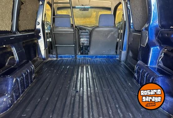 Utilitarios - Peugeot Parnet 2010 Diesel 165000Km - En Venta