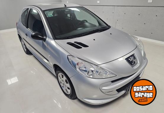Autos - Peugeot 207 2011 Nafta 120000Km - En Venta