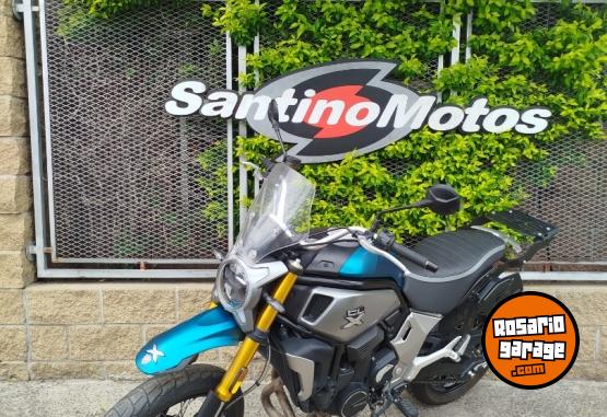 Motos - CF CLX ADV 700 2023 Nafta 22552Km - En Venta
