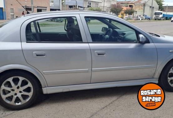 Autos - Chevrolet ASTRA GLS 2.0 8V 2010 GNC 274000Km - En Venta