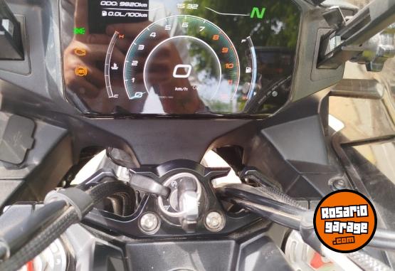 Motos - CF MT 700 2024 Nafta 9820Km - En Venta